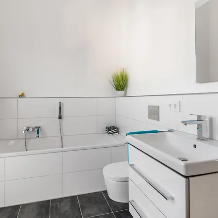 Admiralsdeck Panoramablick, Finnische Sauna, 3 Baeder, Fahrstuhl, 2 Terrassen *