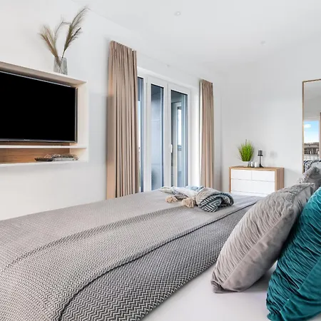 Admiralsdeck Panoramablick, Finnische Sauna, 3 Baeder, Fahrstuhl, 2 Terrassen Olpenitz